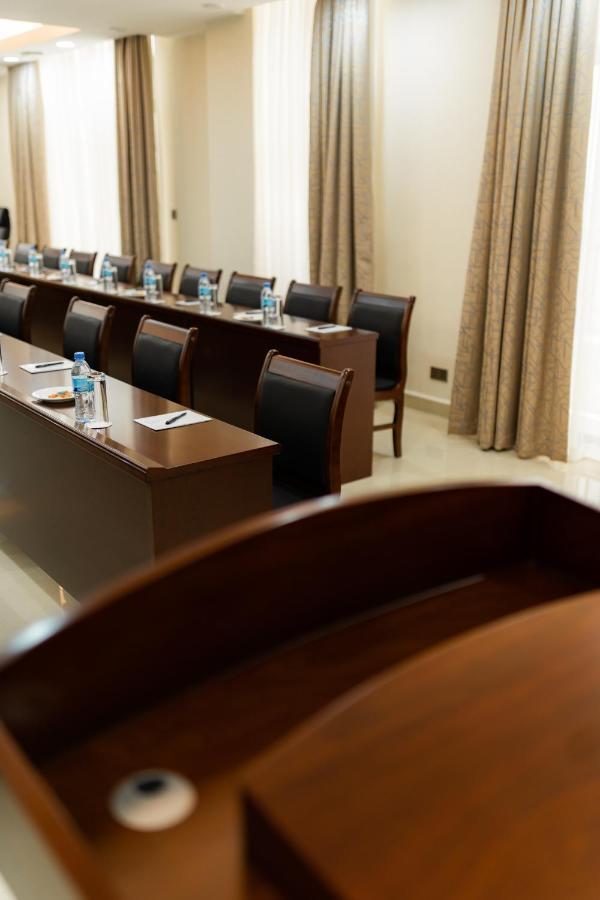 Kibo Palace Hotel Моші Екстер'єр фото