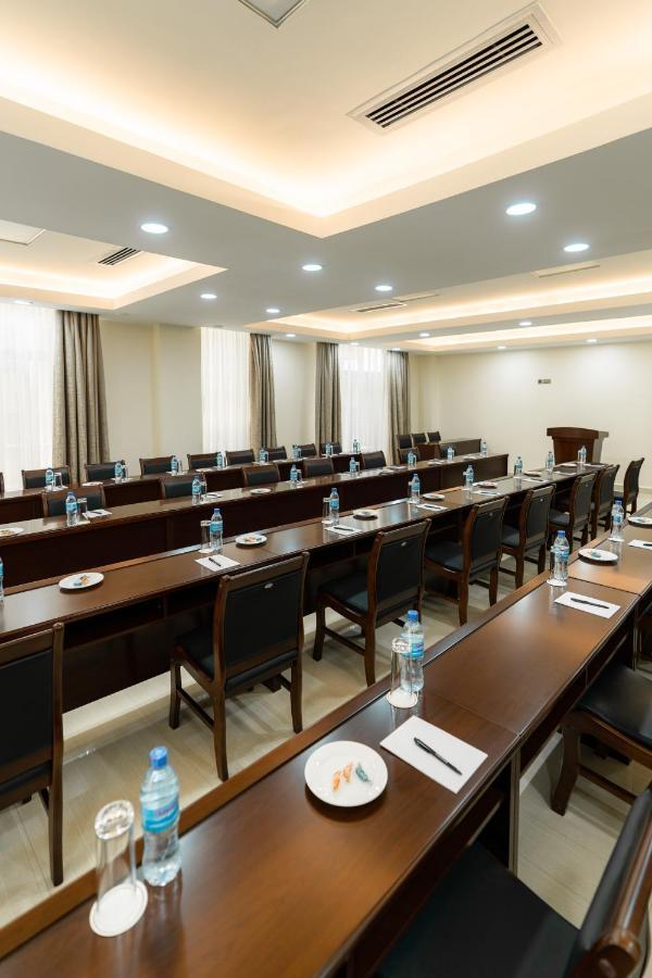 Kibo Palace Hotel Моші Екстер'єр фото