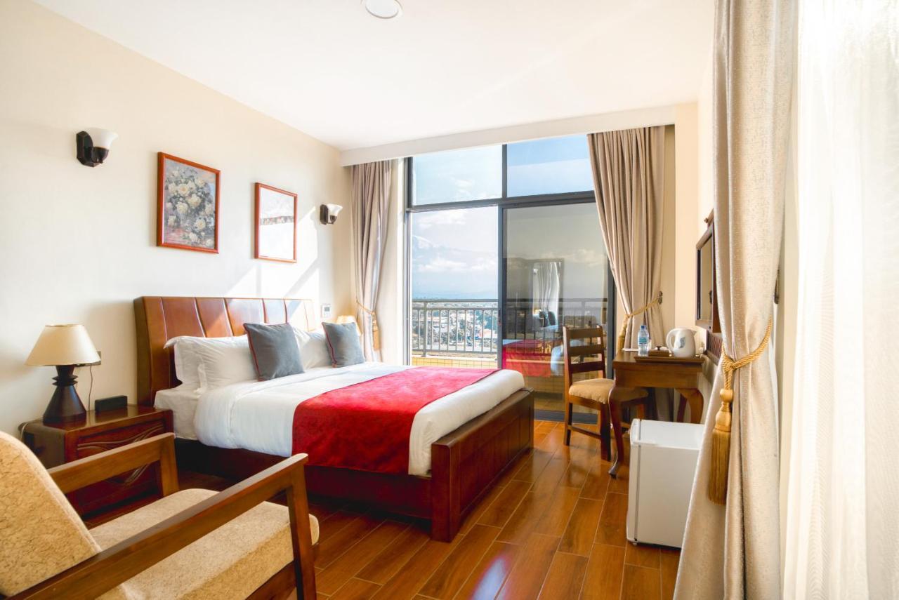 Kibo Palace Hotel Моші Екстер'єр фото